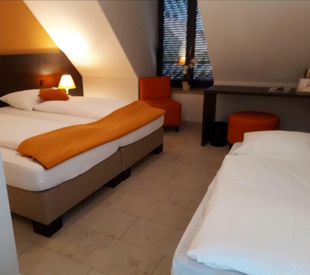 Kh Hotel Mit Restaurant Geisenfeld Eksteriør bilde
